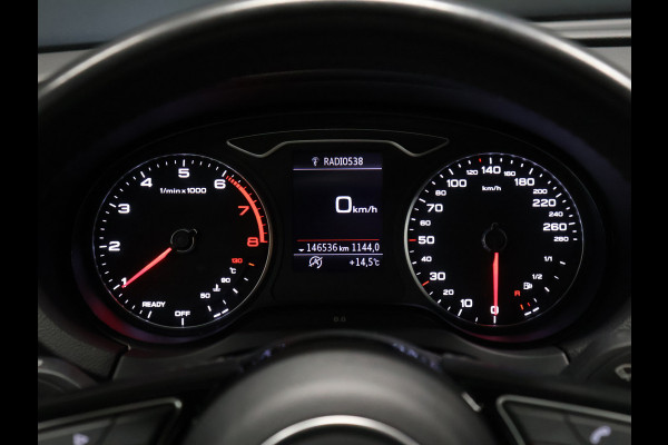 Audi A3 Limousine 35 TFSI CoD Pro Line [SCHUIFKANTELDAK, STOELVERWARMING, CAMERA, PDC V+A, VOL LEDER, CRUISE, BLUETOOTH, CLIMATE, NIEUWSTAAT]
