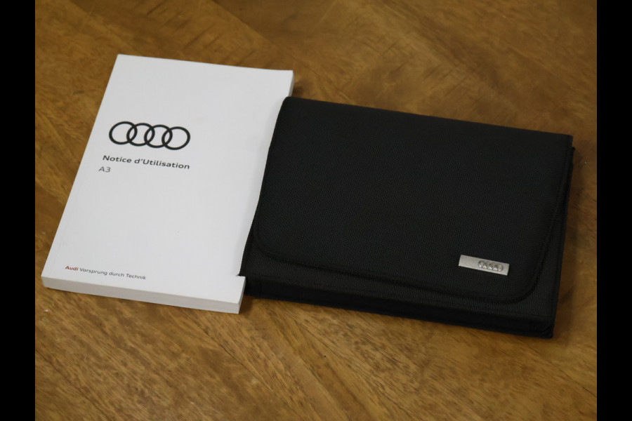 Audi A3 Limousine 35 TFSI CoD Pro Line [SCHUIFKANTELDAK, STOELVERWARMING, CAMERA, PDC V+A, VOL LEDER, CRUISE, BLUETOOTH, CLIMATE, NIEUWSTAAT]