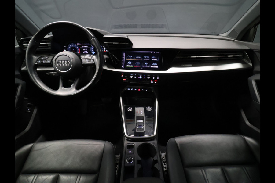 Audi A3 Sportback 40 TFSI e Sport S Line [APPLE CARPLAY, ANDROID, STOELVERWARMING, VOL LEDER, CAMERA, PDC 360, CRUISE, CLIMATE, TREKHAAK AFNEEMBAAR, NIEUWSTAAT]