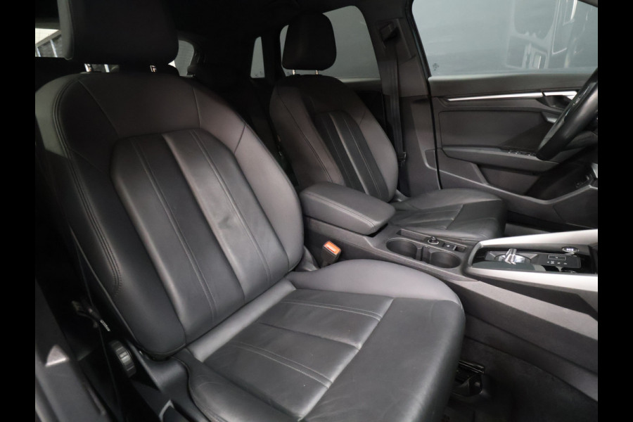 Audi A3 Sportback 40 TFSI e Sport S Line [APPLE CARPLAY, ANDROID, STOELVERWARMING, VOL LEDER, CAMERA, PDC 360, CRUISE, CLIMATE, TREKHAAK AFNEEMBAAR, NIEUWSTAAT]