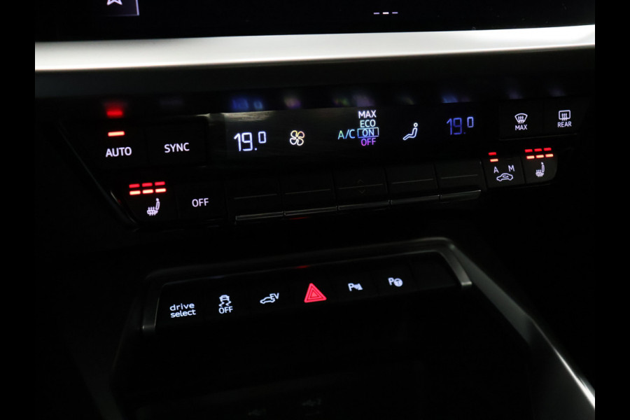 Audi A3 Sportback 40 TFSI e Sport S Line [APPLE CARPLAY, ANDROID, STOELVERWARMING, VOL LEDER, CAMERA, PDC 360, CRUISE, CLIMATE, TREKHAAK AFNEEMBAAR, NIEUWSTAAT]