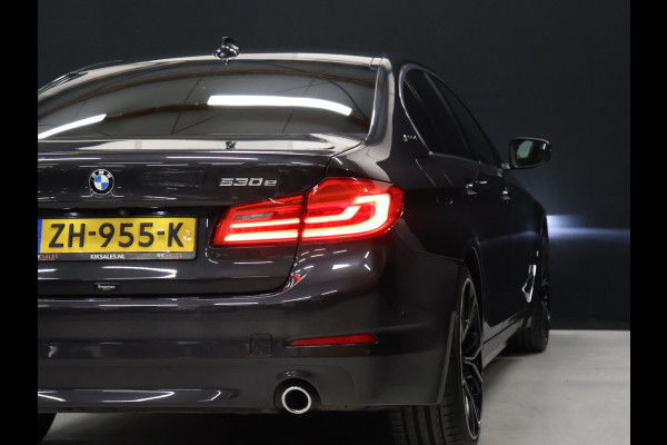 BMW 5 Serie 530e iPerformance High Executive Edition [HEAD-UP, STOELVENTILATIE, MEMORY SEATS, STOELVERWARMING V+A, CAMERA, PDC 360, VOL LEDER, CRUISE, BLUETOOTH, CLIMATE, NIEUWSTAAT]