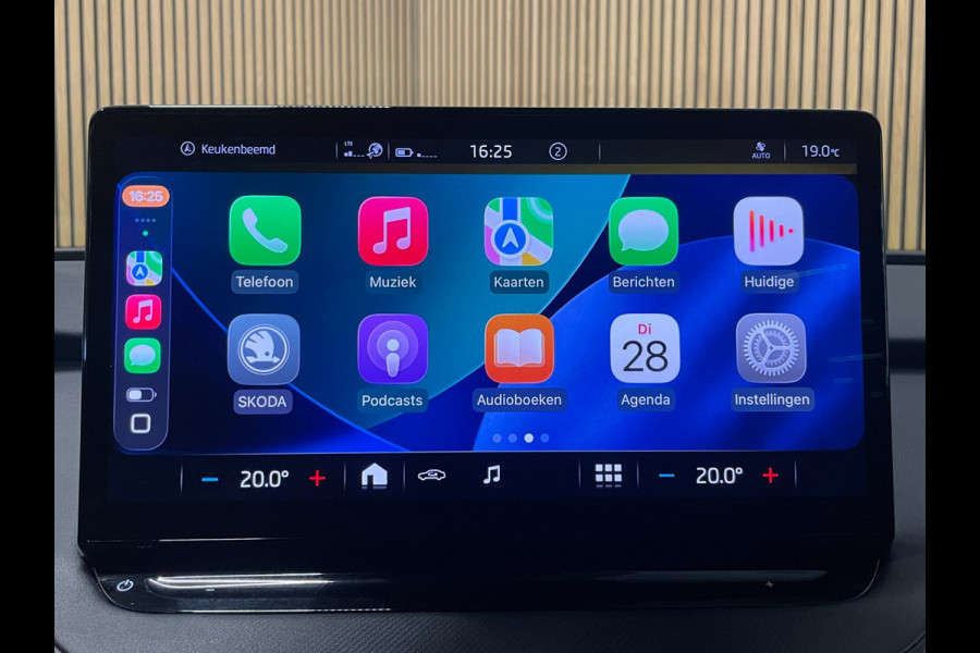 Škoda ENYAQ iV 80 Founders Edition Black|90% SOH|CRYSTAL FACE|LEDER|NAVI|CAMERA|STUURVERWARMING|NAP|NL-AUTO|1e EIGENAAR|INCL.BTW|