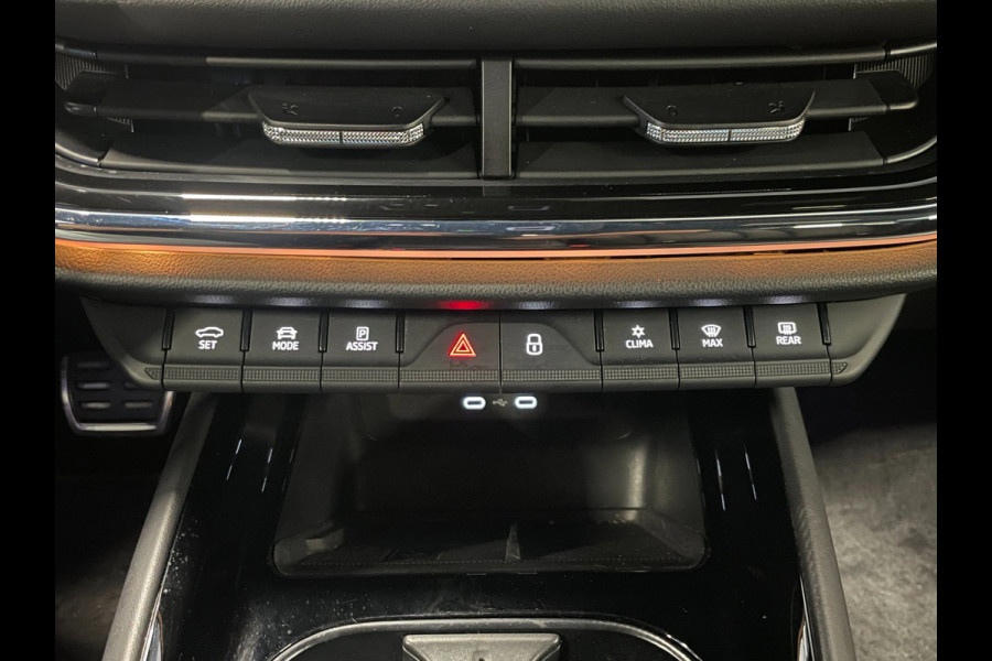 Škoda ENYAQ iV 80 Founders Edition Black|90% SOH|CRYSTAL FACE|LEDER|NAVI|CAMERA|STUURVERWARMING|NAP|NL-AUTO|1e EIGENAAR|INCL.BTW|