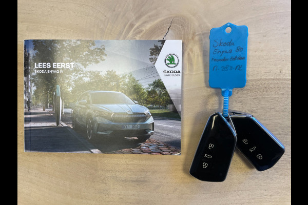 Škoda ENYAQ iV 80 Founders Edition Black|90% SOH|CRYSTAL FACE|LEDER|NAVI|CAMERA|STUURVERWARMING|NAP|NL-AUTO|1e EIGENAAR|INCL.BTW|