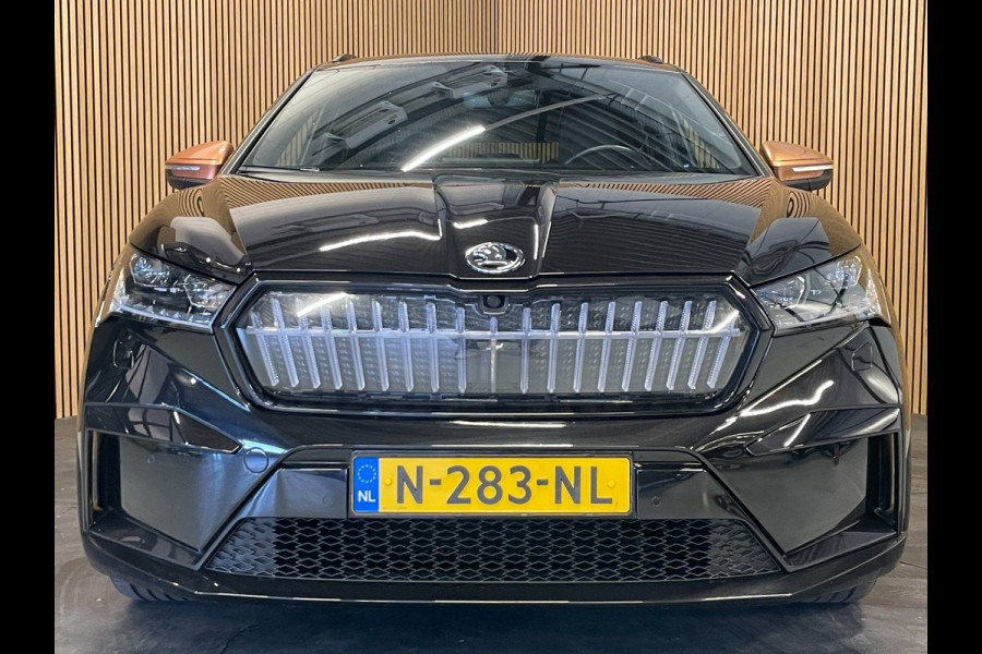 Škoda ENYAQ iV 80 Founders Edition Black|90% SOH|CRYSTAL FACE|LEDER|NAVI|CAMERA|STUURVERWARMING|NAP|NL-AUTO|1e EIGENAAR|INCL.BTW|