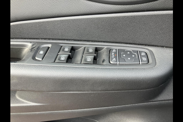 Renault Captur 1.3 TCe Intens | Trekhaak | Camera | Navi | NAP