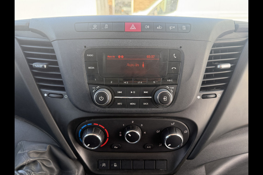 Iveco Daily 35C14 2.3 Kipper Dubbele Cabine Dubbellucht 3,5t Trekhaak 6 Stoelen Airco Cruise Control Benne Tipper