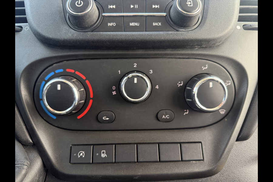 Iveco Daily 35C14 2.3 Kipper Dubbele Cabine Dubbellucht 3,5t Trekhaak 6 Stoelen Airco Cruise Control Benne Tipper