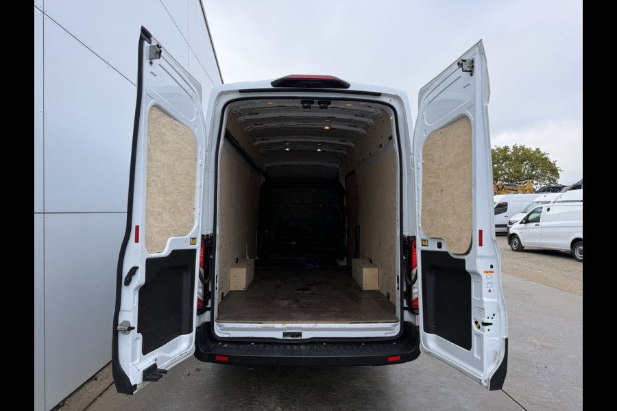 Ford E-Transit 68kWh 184PK L4H3 317km WLTP 93,9% (SOH) BEV Snelladen Carplay Climate control Laadkabel 360° camera Parkeersensoren voor achter Stoelverwarming