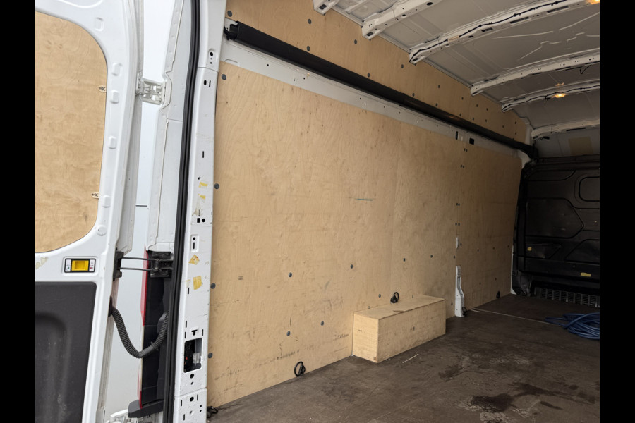 Ford E-Transit 68kWh 184PK L4H3 317km WLTP 93,9% (SOH) BEV Snelladen Carplay Climate control Laadkabel 360° camera Parkeersensoren voor achter Stoelverwarming