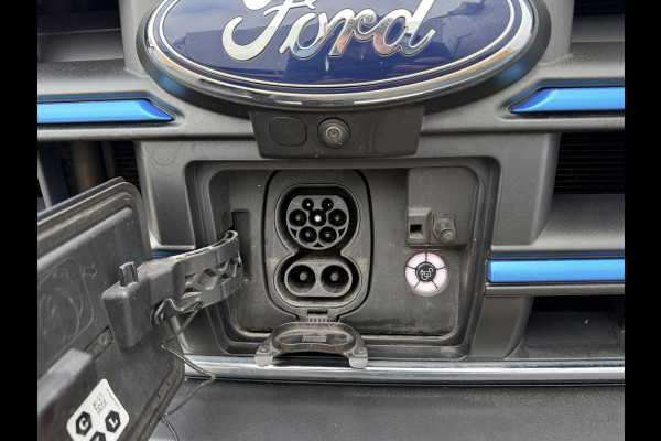 Ford E-Transit 68kWh 184PK L4H3 317km WLTP 93,9% (SOH) BEV Snelladen Carplay Climate control Laadkabel 360° camera Parkeersensoren voor achter Stoelverwarming