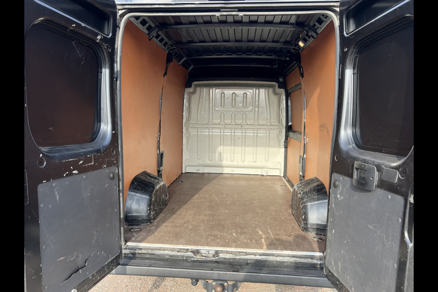 Peugeot Boxer 35 2.2 HDi 165 L2H2 Edition