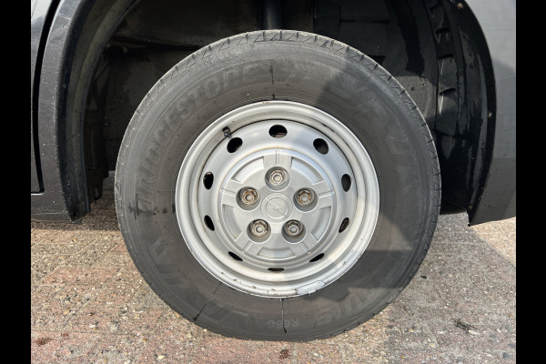 Peugeot Boxer 35 2.2 HDi 165 L2H2 Edition