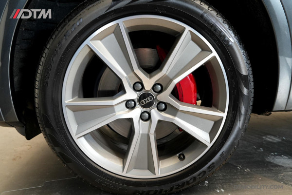 Audi Q5 55TFSIe S-Edition Competition | RS Stoelen | Pano | 360 | Trekhaak