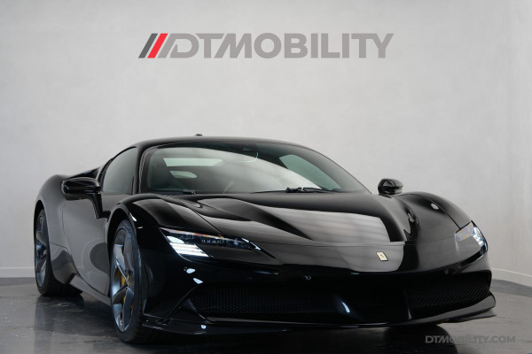 Ferrari SF90 Stradale 4.0 V8 | Assetto Fiorano | Daytona Racing seats |
