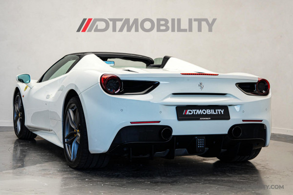 Ferrari 488 3.9 Spider HELE | Daytona Racing Seats | Passenger Display | Nose Lift |