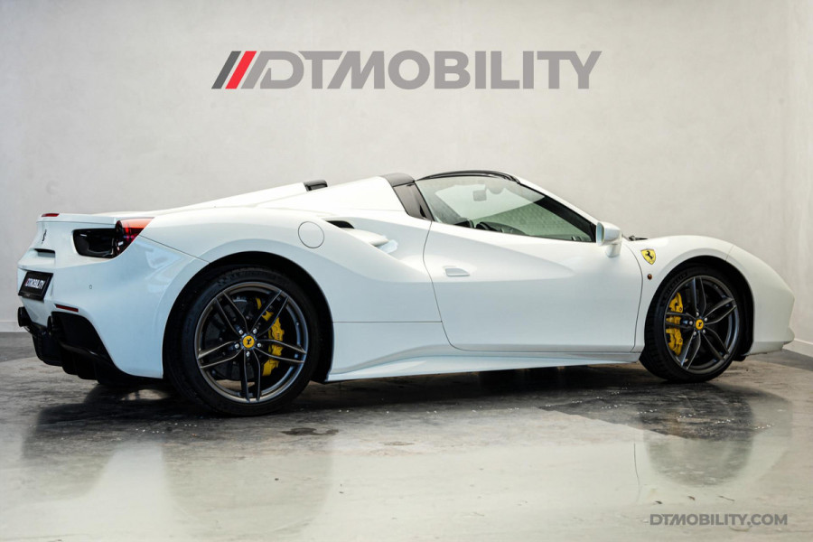Ferrari 488 3.9 Spider HELE | Daytona Racing Seats | Passenger Display | Nose Lift |