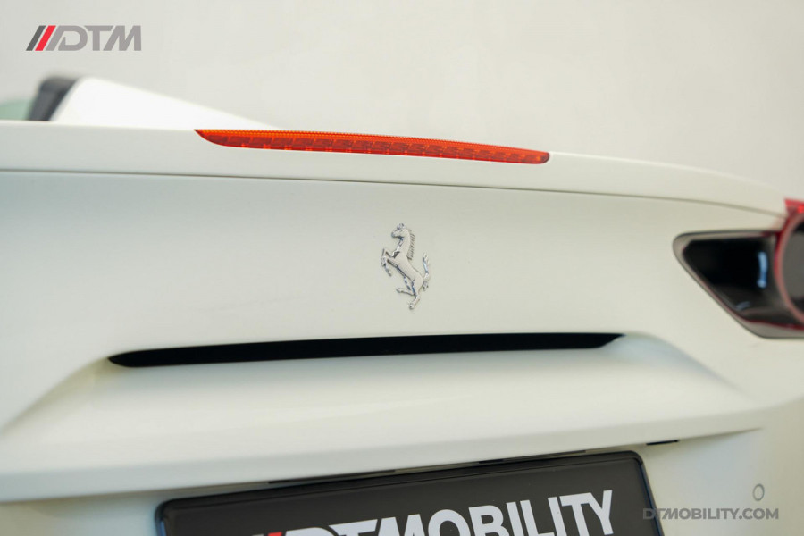 Ferrari 488 3.9 Spider HELE | Daytona Racing Seats | Passenger Display | Nose Lift |