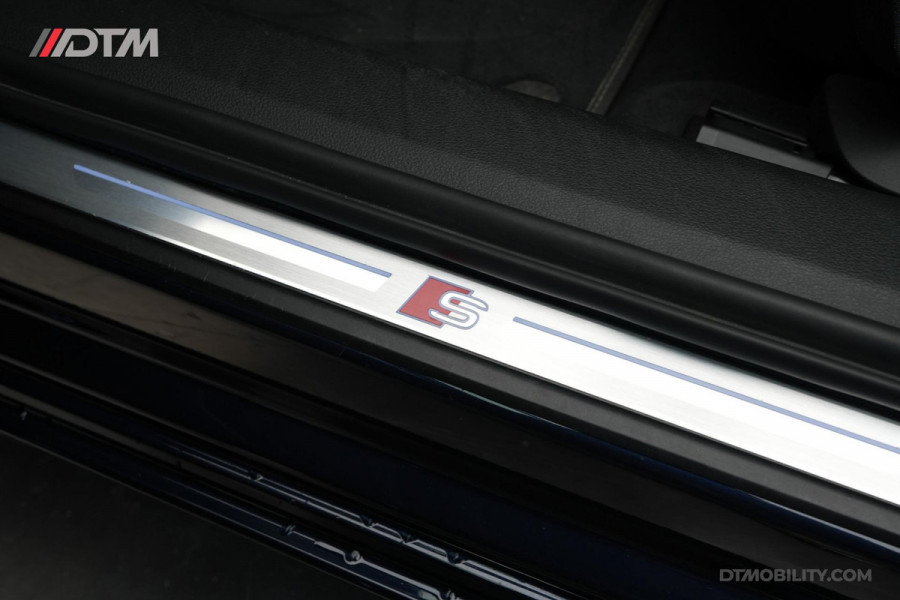 Audi A6 Limousine 55TFSIe Quattro Competition | Panoramadak | Leder | 360