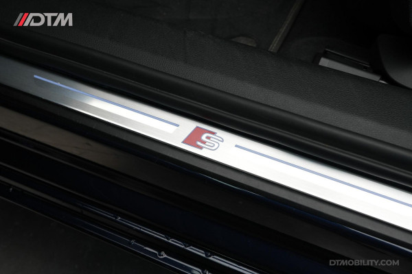 Audi A6 Limousine 55TFSIe Quattro Competition | Panoramadak | Leder | 360