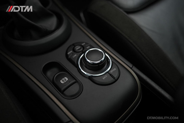 MINI Countryman Mini 2.0 Cooper S E ALL4 Northwood Edition | Panoramadak | Camera | Leder | Head-Up Display |