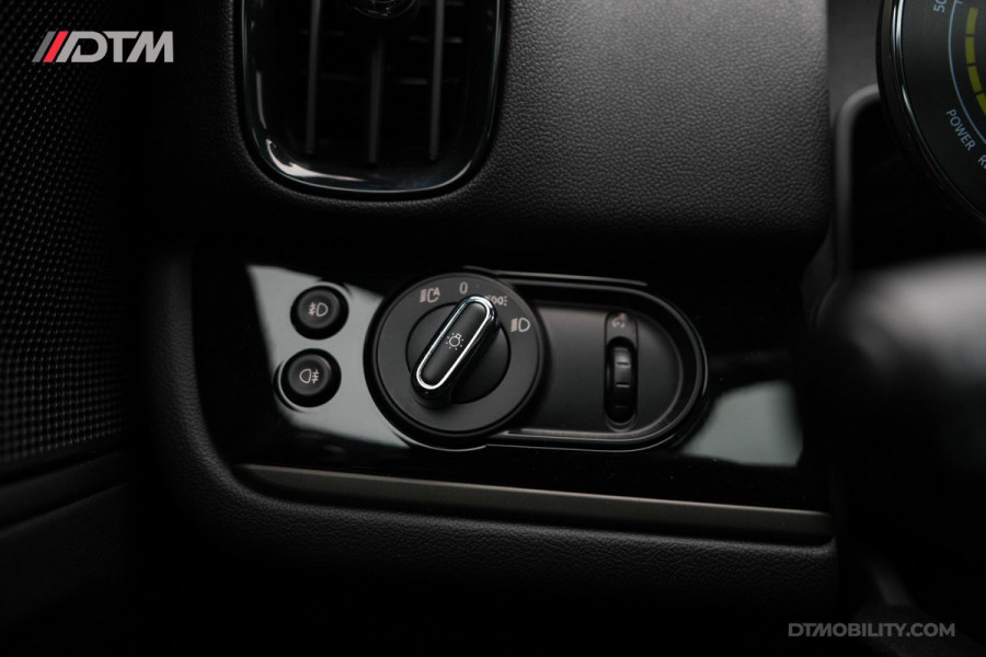 MINI Countryman Mini 2.0 Cooper S E ALL4 Northwood Edition | Panoramadak | Camera | Leder | Head-Up Display |