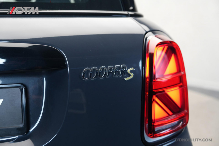 MINI Countryman Mini 2.0 Cooper S E ALL4 Northwood Edition | Panoramadak | Camera | Leder | Head-Up Display |