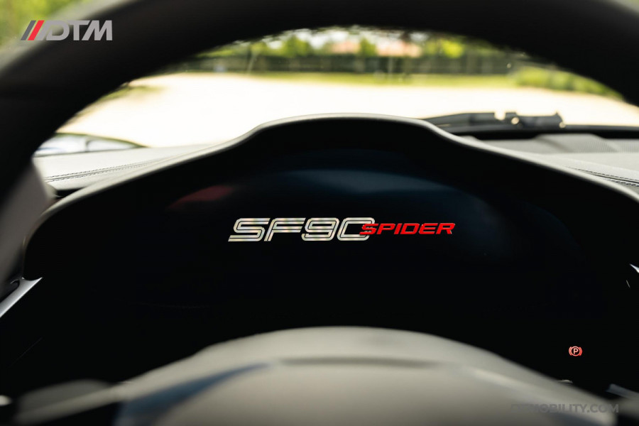 Ferrari SF90 Spider 4.0 V8 | Blu Pozzi | Daytona Seats Cioccolato |