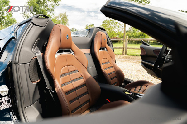Ferrari SF90 Spider 4.0 V8 | Blu Pozzi | Daytona Seats Cioccolato |