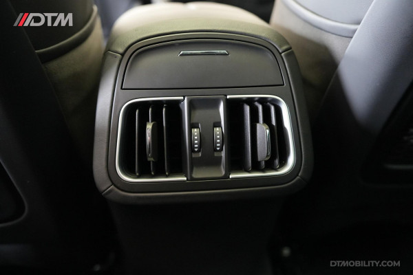 Maserati Levante 3.0 V6 Modena S | Panoramadak | Harman/Kardon | Trekhaak