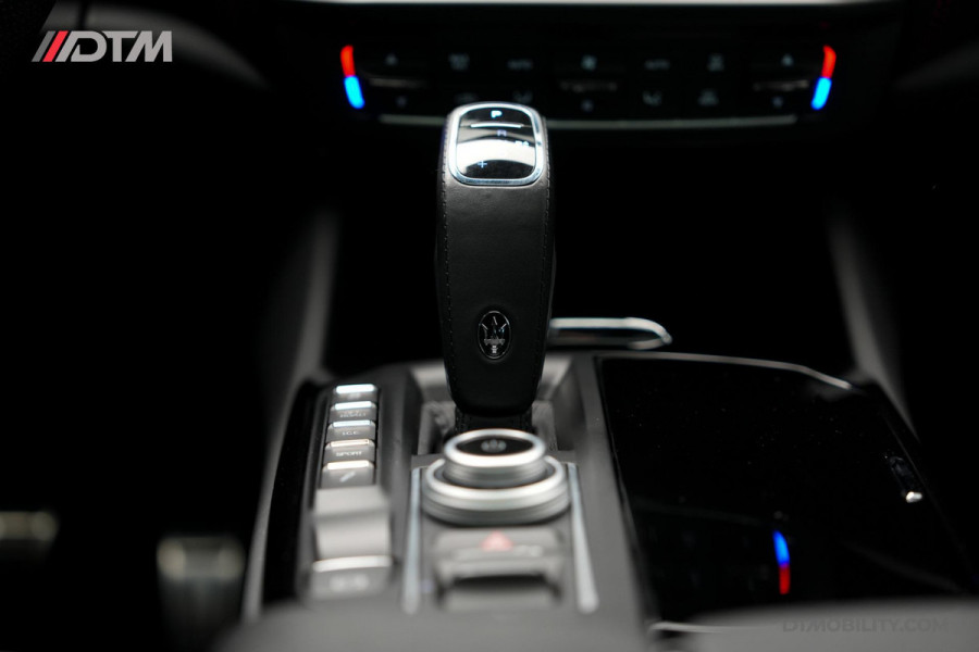 Maserati Levante 3.0 V6 Modena S | Panoramadak | Harman/Kardon | Trekhaak