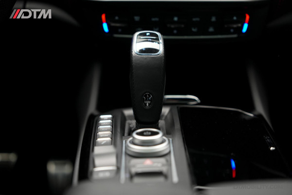 Maserati Levante 3.0 V6 Modena S | Panoramadak | Harman/Kardon | Trekhaak