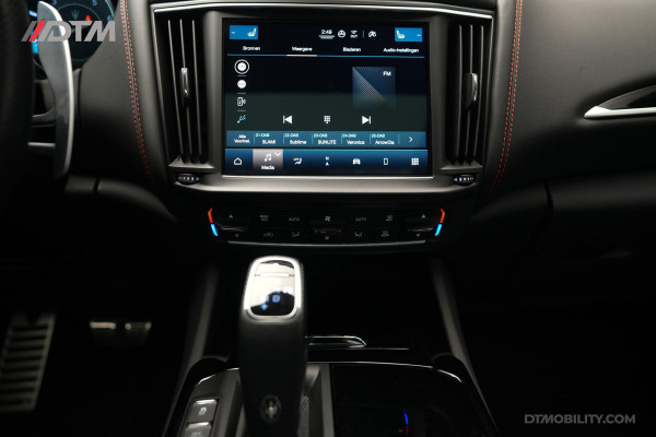 Maserati Levante 3.0 V6 Modena S | Panoramadak | Harman/Kardon | Trekhaak