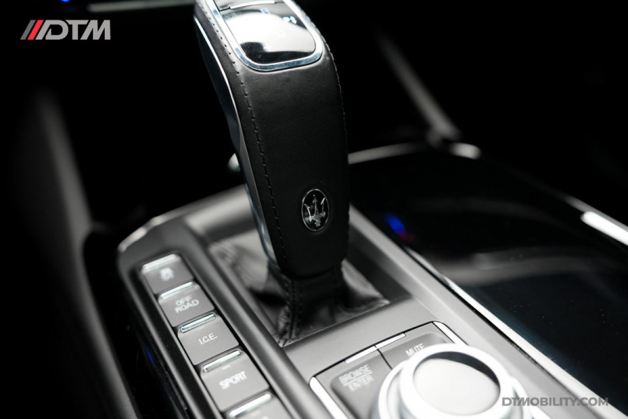 Maserati Levante 3.0 V6 Modena S | Panoramadak | Harman/Kardon | Trekhaak