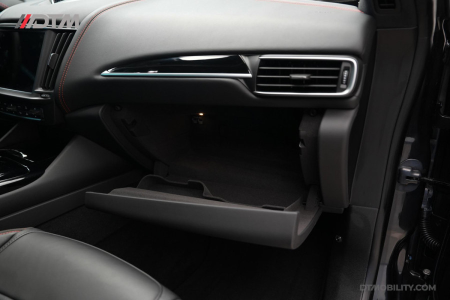 Maserati Levante 3.0 V6 Modena S | Panoramadak | Harman/Kardon | Trekhaak