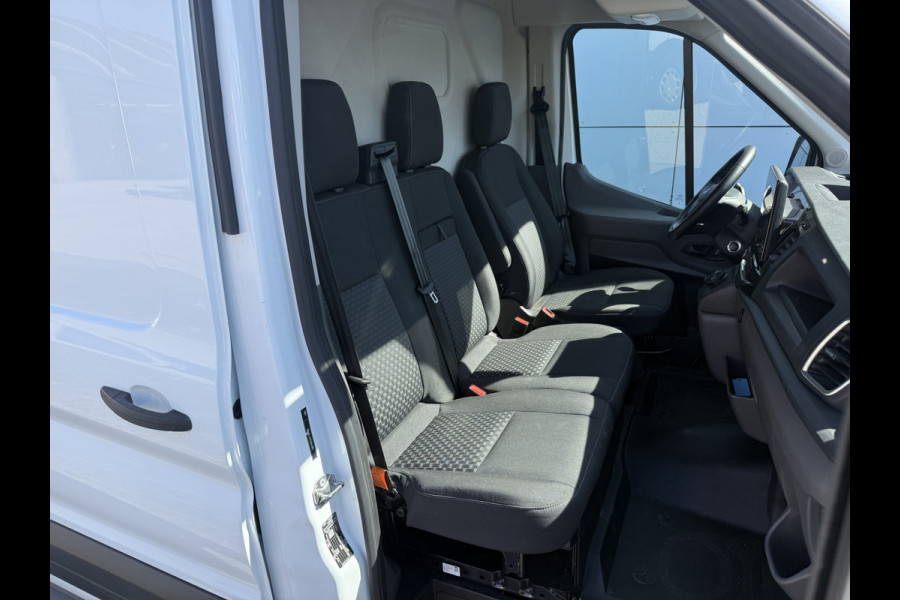 Ford E-Transit 68kWh 184PK L2H2 317km WLTP 97% (SOH) BEV Snelladen Camera Cruise control Climate control Carplay Navigatie Laadkabel Parkeersensoren
