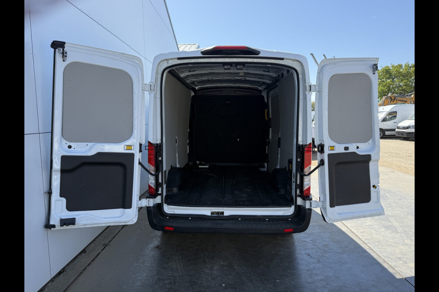Ford E-Transit 68kWh 184PK L2H2 317km WLTP 97% (SOH) BEV Snelladen Camera Cruise control Climate control Carplay Navigatie Laadkabel Parkeersensoren