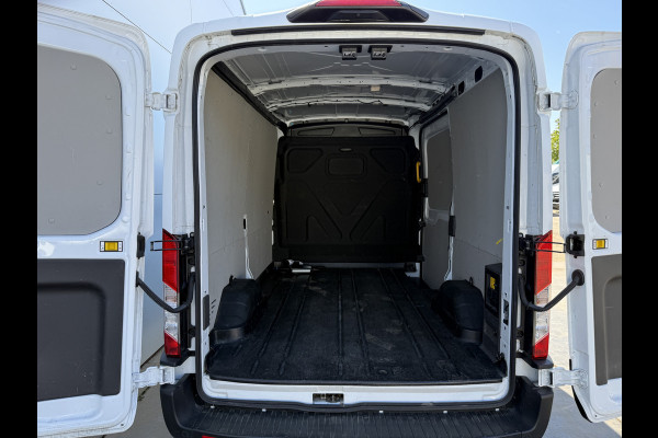 Ford E-Transit 68kWh 184PK L2H2 317km WLTP 97% (SOH) BEV Snelladen Camera Cruise control Climate control Carplay Navigatie Laadkabel Parkeersensoren