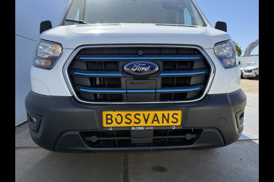 Ford E-Transit 68kWh 184PK L2H2 317km WLTP 97% (SOH) BEV Snelladen Camera Cruise control Climate control Carplay Navigatie Laadkabel Parkeersensoren