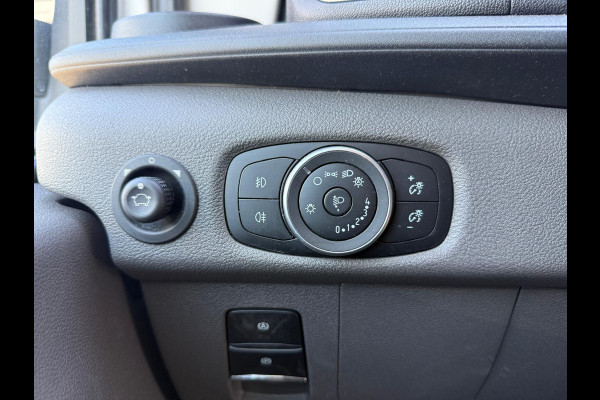 Ford E-Transit 68kWh 184PK L2H2 317km WLTP 97% (SOH) BEV Snelladen Camera Cruise control Climate control Carplay Navigatie Laadkabel Parkeersensoren