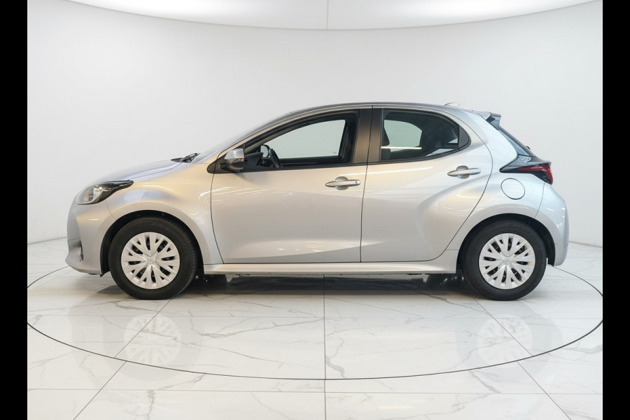 Mazda 2 Hybrid 1.5 Prime-line uit 2024 Rijklaar + 12 maanden Bovag-garantie Henk Jongen Auto's in Helmond,  al 50 jaar service zoals 't hoort!