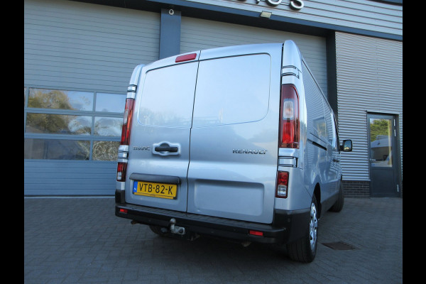 Renault Trafic 2.0 dCi L2, 131pk, LED, 2xSchuifdeur, Navigatie, 3-Zits.