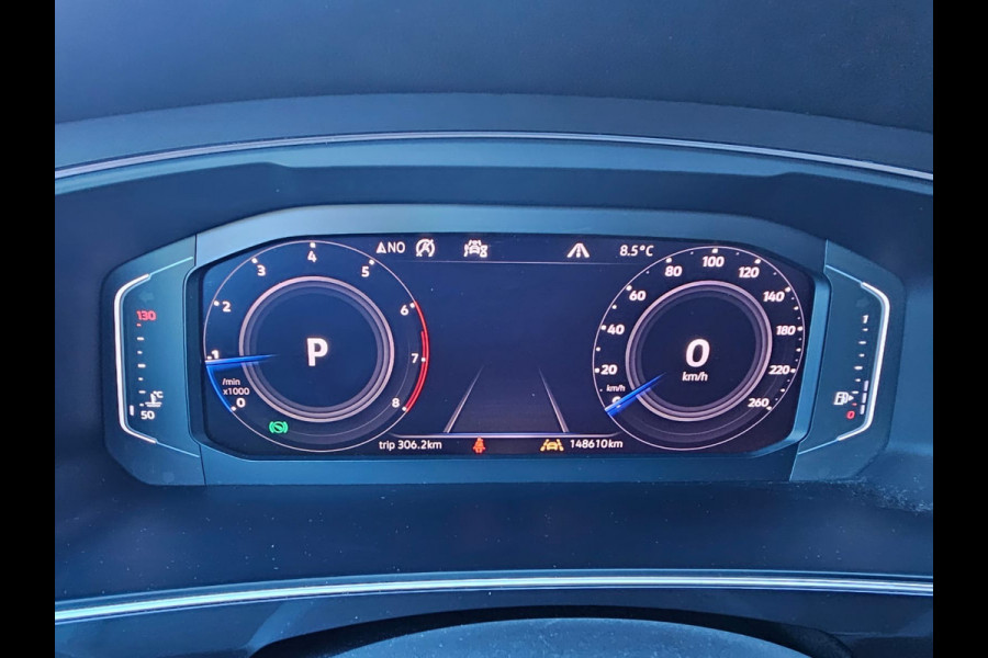 Volkswagen Tiguan Allspace 1.5 TSI Highline Business R-line 7p. | LED | Pano | Trekhaak | Leder | Stoelverwarming | Camera | ACC | App-connect | All-seasons | Vol |