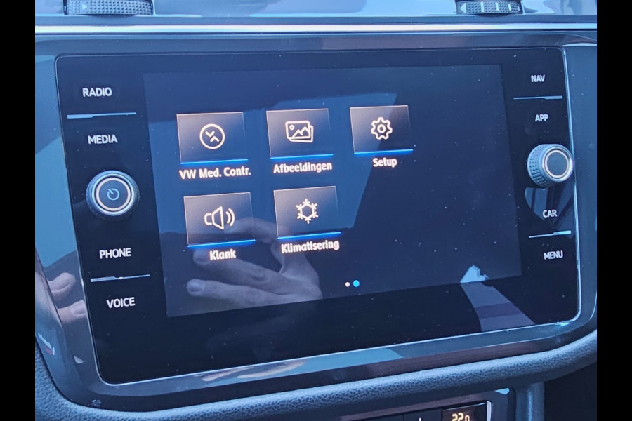 Volkswagen Tiguan Allspace 1.5 TSI Highline Business R-line 7p. | LED | Pano | Trekhaak | Leder | Stoelverwarming | Camera | ACC | App-connect | All-seasons | Vol |