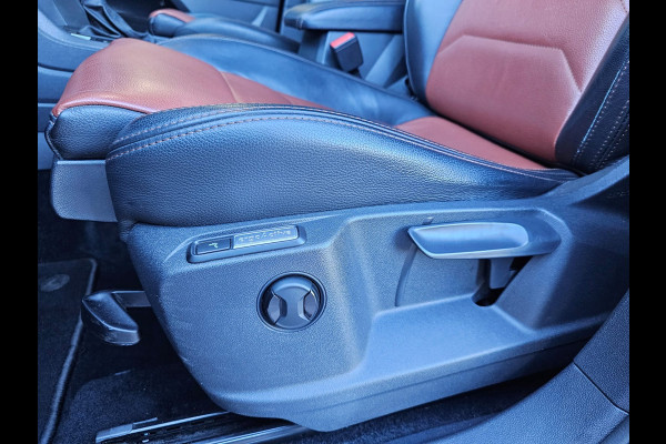 Volkswagen Tiguan Allspace 1.5 TSI Highline Business R-line 7p. | LED | Pano | Trekhaak | Leder | Stoelverwarming | Camera | ACC | App-connect | All-seasons | Vol |