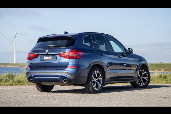 BMW X3 xDrive30e Executive BLACK LINE / PANORAMA DAK / CARPLAY / LEER / STOELVERWARMING / CAMERA
