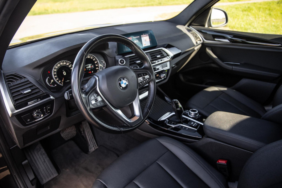 BMW X3 xDrive30e Executive CARPLAY / STOELVERWARMING / DEALER ONDERHOUDEN / LEER