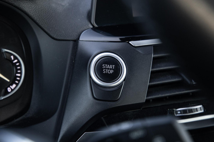 BMW X3 xDrive30e Executive CARPLAY / STOELVERWARMING / DEALER ONDERHOUDEN / LEER