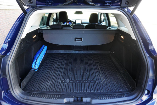 Ford FOCUS Wagon 1.0 EcoB.125PK Titanium X Business|Winter Pack| Digi-Dashboard|Camera.